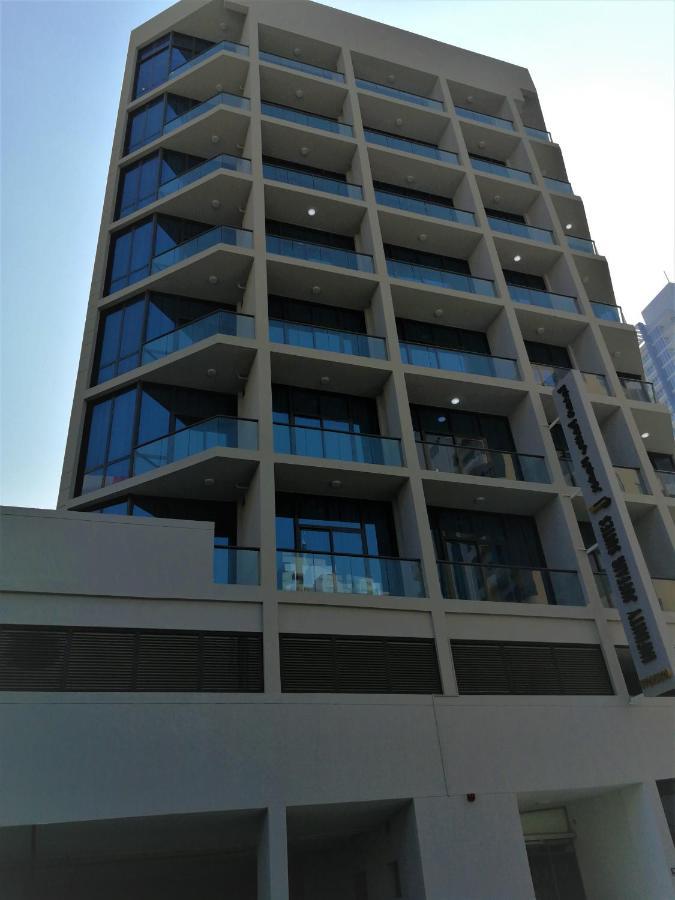 Infinity Juffair Suites Манама Екстериор снимка