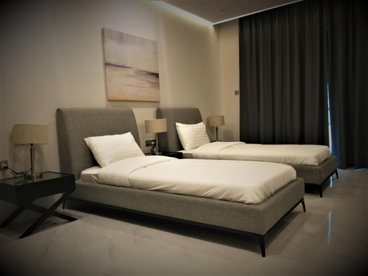 Infinity Juffair Suites Манама Екстериор снимка