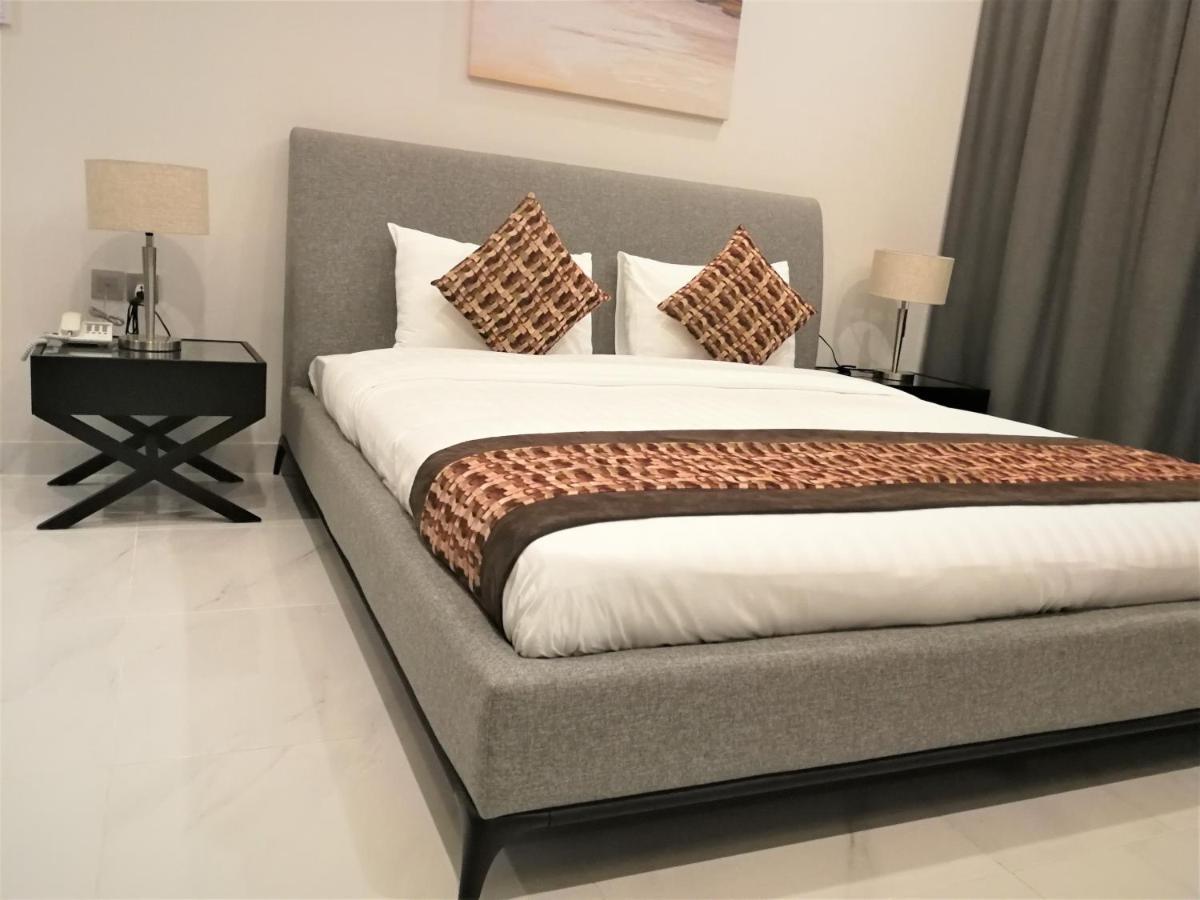 Infinity Juffair Suites Манама Екстериор снимка